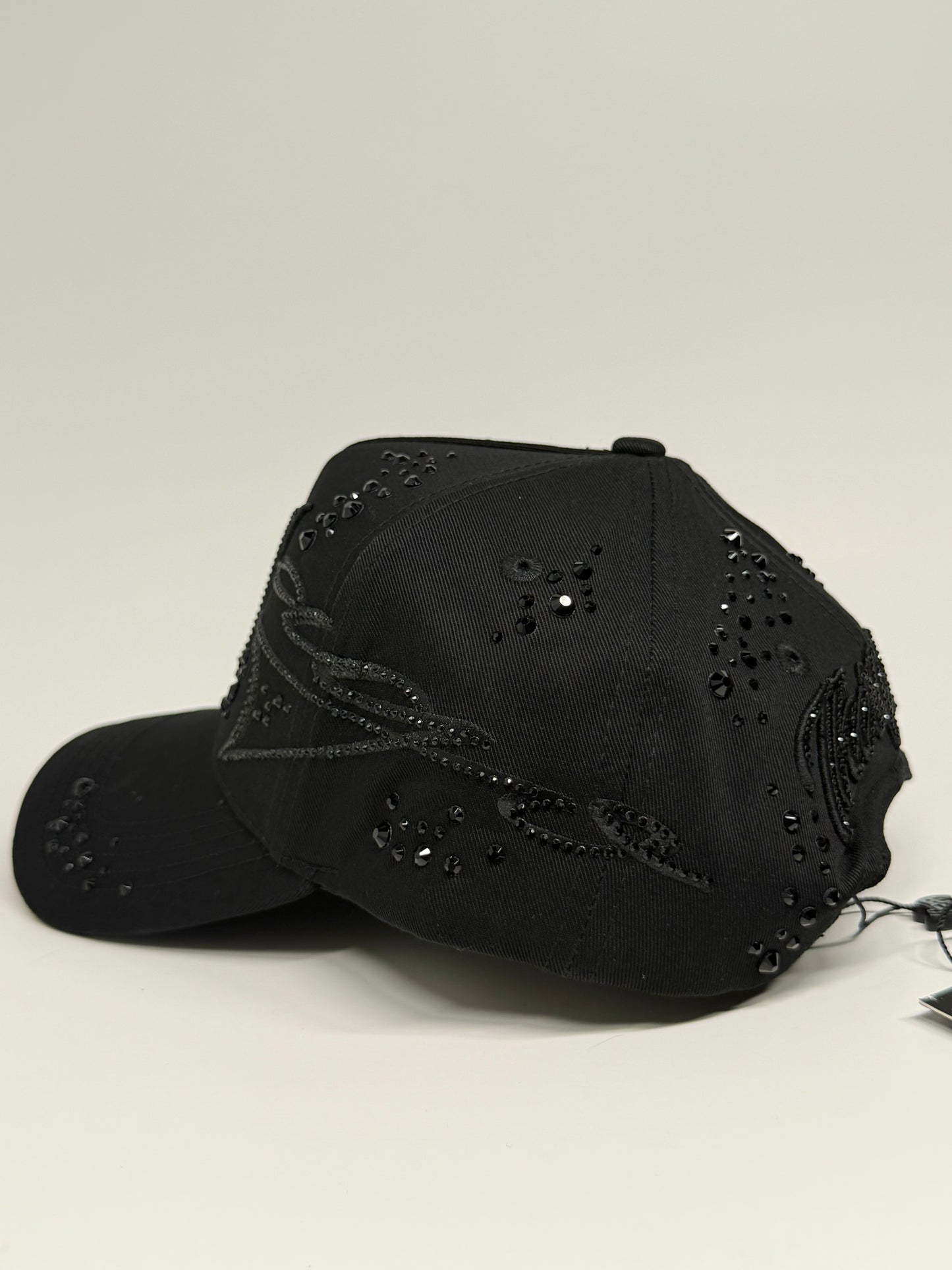 Thirty One Hats “ El Mago “ Total Black