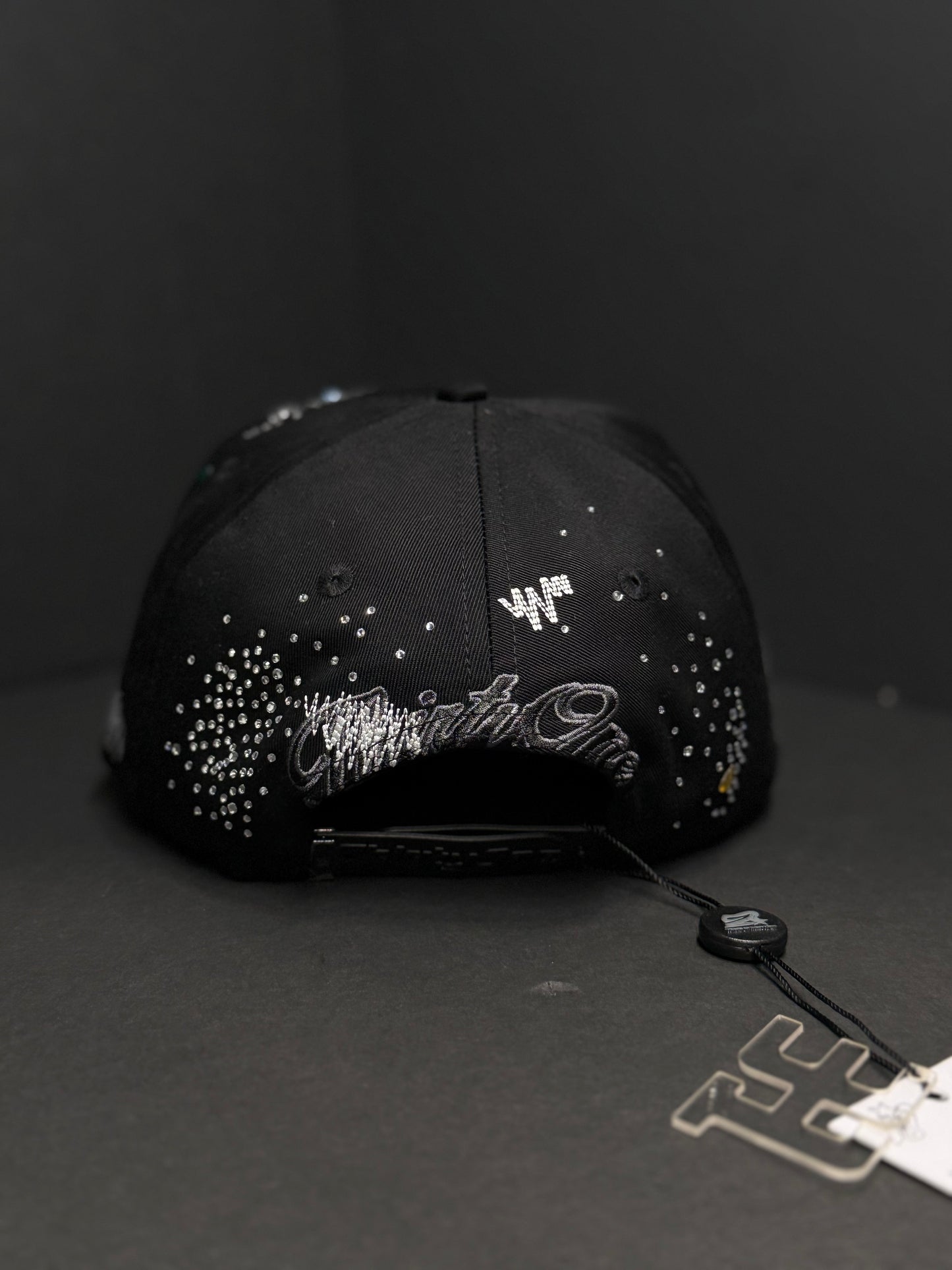THIRTYONE BLACK ANNIVERSARY “JEWELRY DISTRICT” SNAPBACK FULL SET