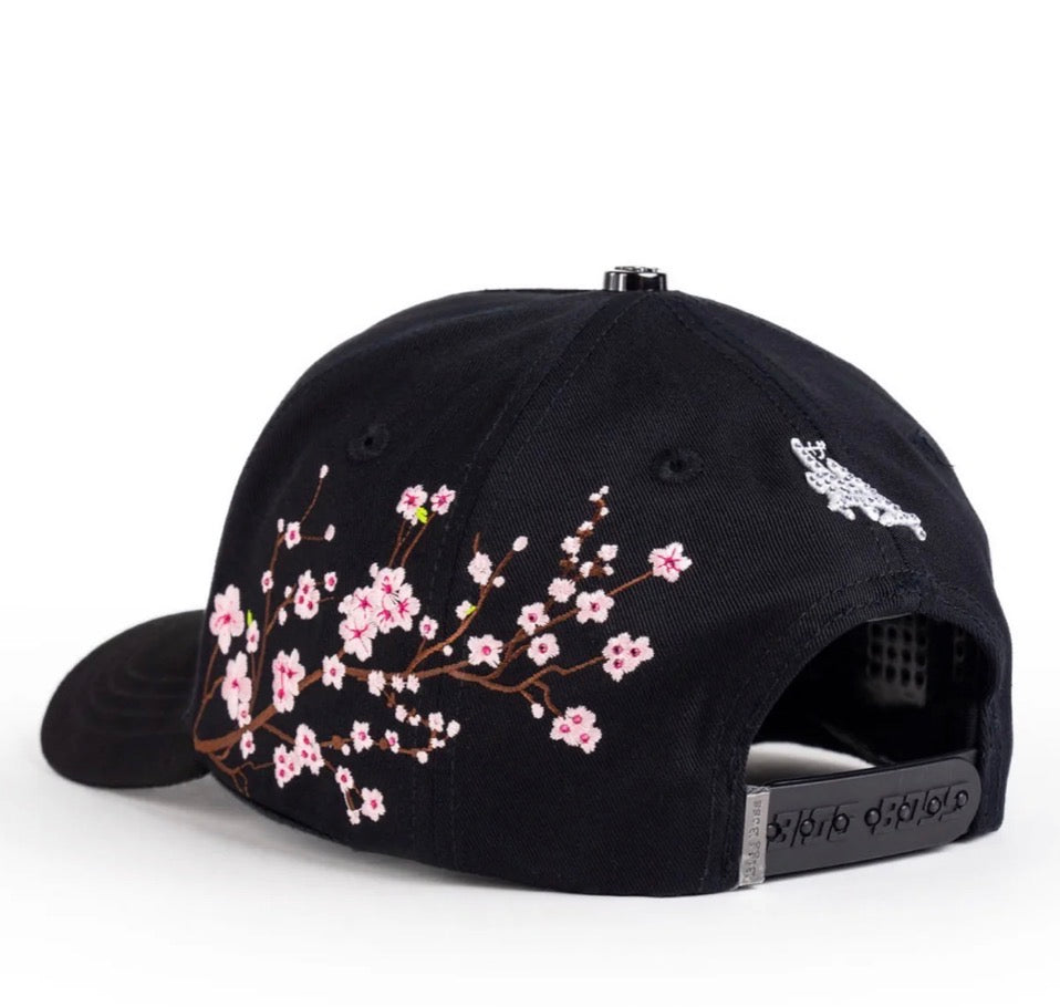 LA FLORES BLACK