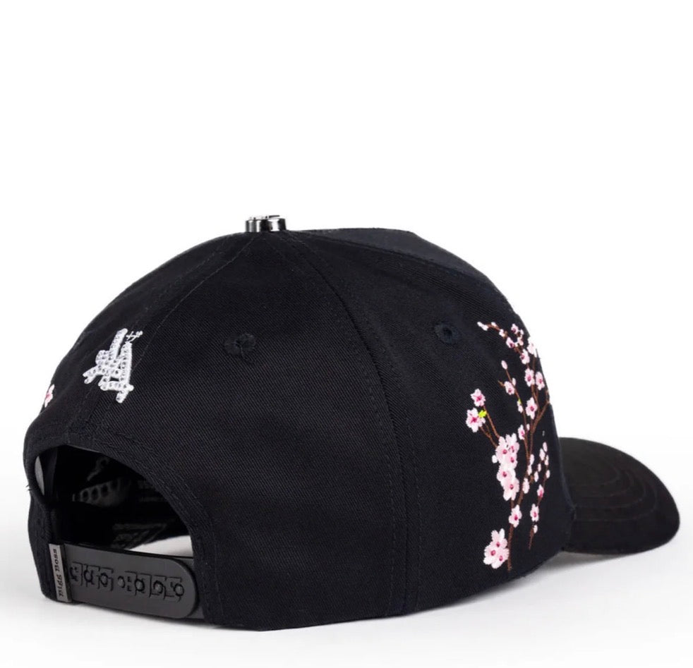 LA FLORES BLACK